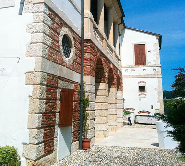 Villa Gozzi facciata laterale